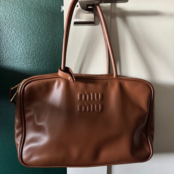 Miu Miu Handbags - Miu Miu - Beau leather bag -Large